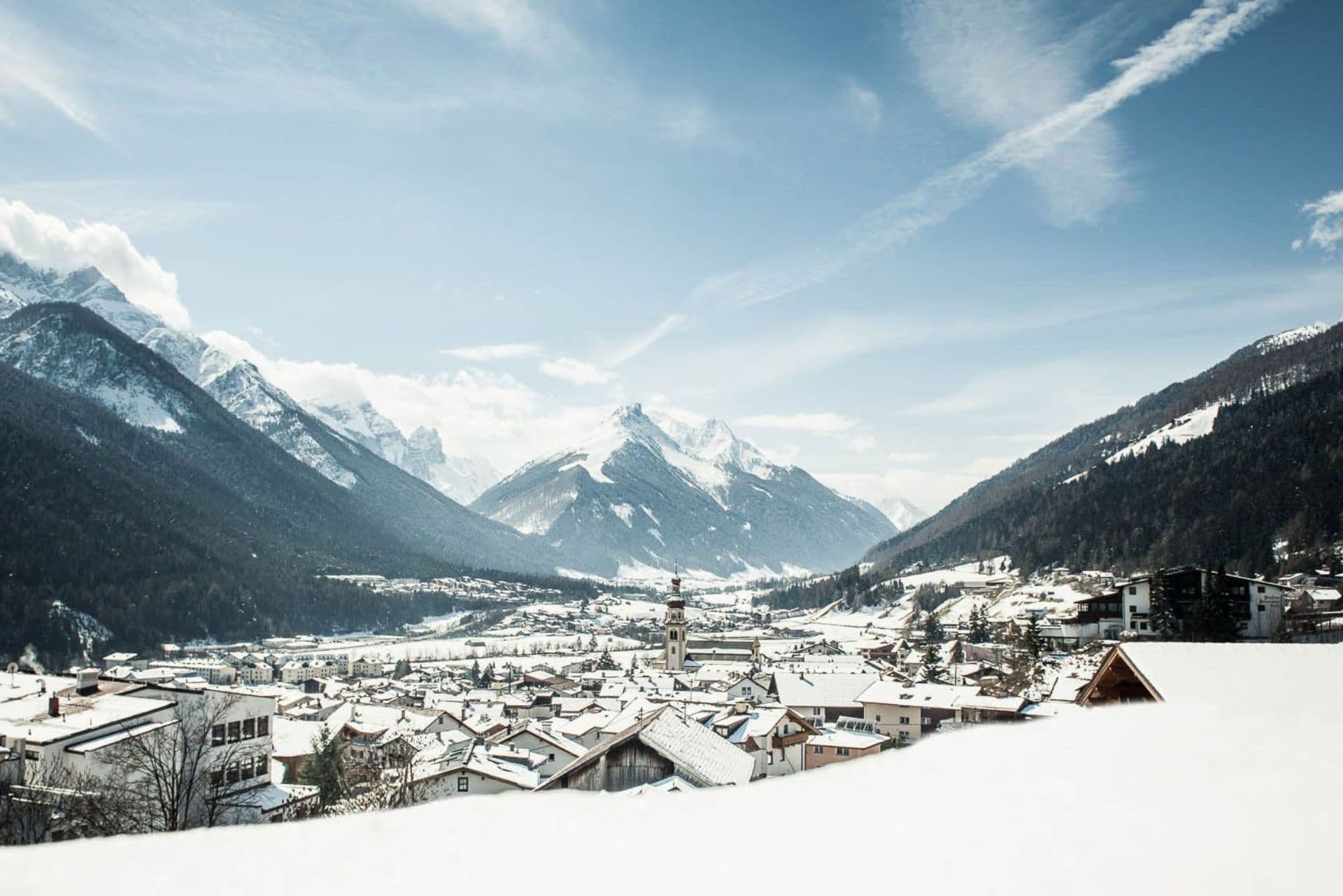 Das verschneite Stubaital im Winter